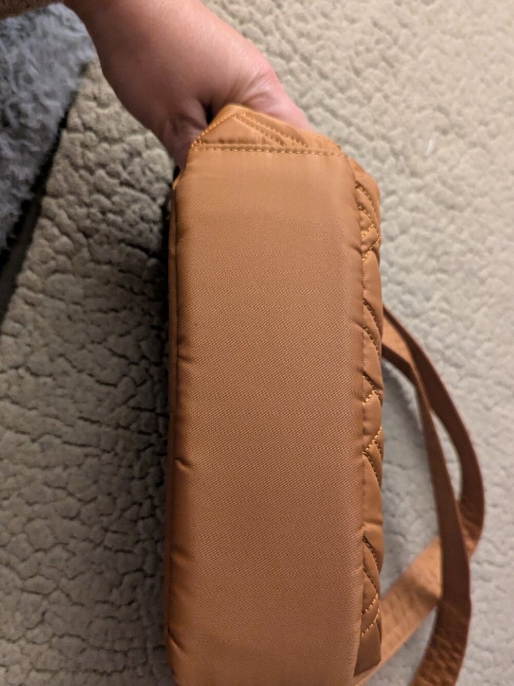 LUG Dash Classic Crossbody - Cappuccino/North Star Cream. - Picture 5 of 6